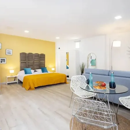 The Rocks Apartment *